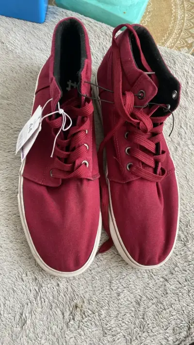 Zapatillas burdeos de lona talla 44 - miniatura 1