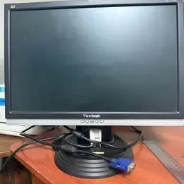 Monitor ViewSonic de 17pulgadas con cable VGA - 2