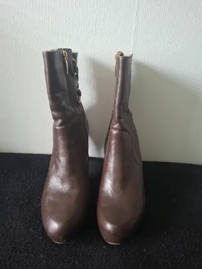 Botines de cuero marrón con tacón alto - miniatura 5
