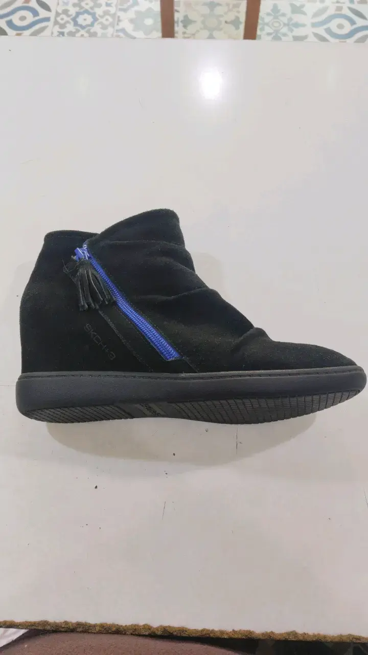 Botines negros con cierre azul SKCH+3 - 1