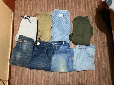 Lote de 8 pantalones y jeans para hombre - miniatura 1