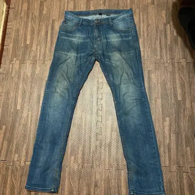 Lote de 8 pantalones y jeans para hombre - miniatura 3