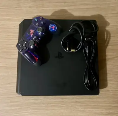Consola PS4 con juegos y control personalizado - miniatura 2