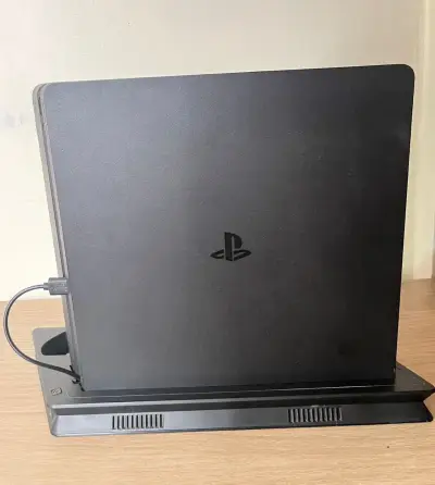 Consola PS4 con juegos y control personalizado - miniatura 4