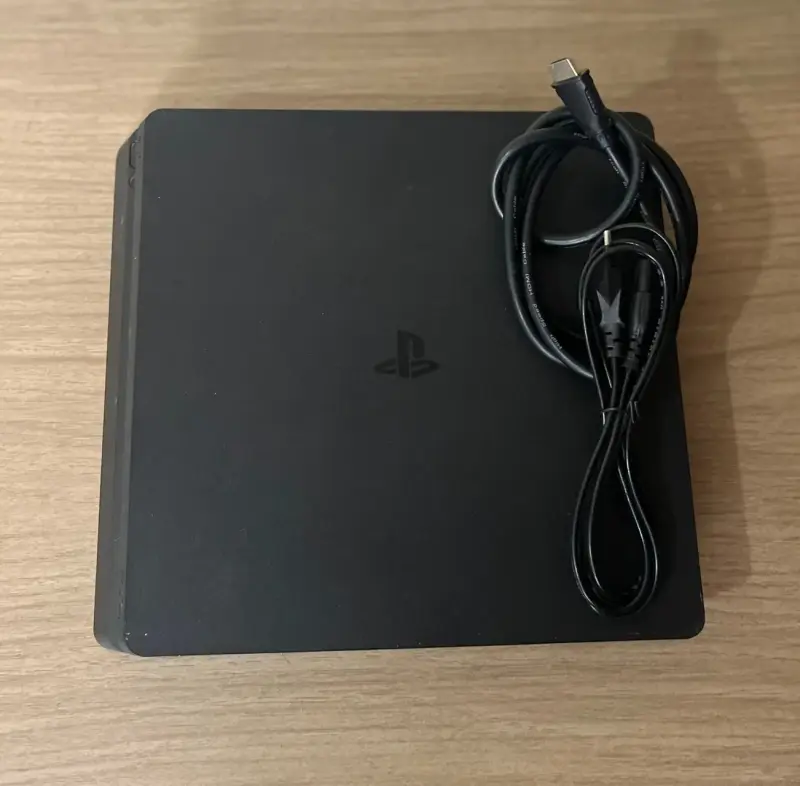 Consola PS4 con juegos y control personalizado - 6