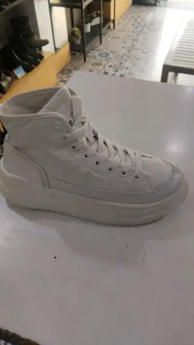 Zapatillas altas blancas unisex estilo casual - miniatura 3