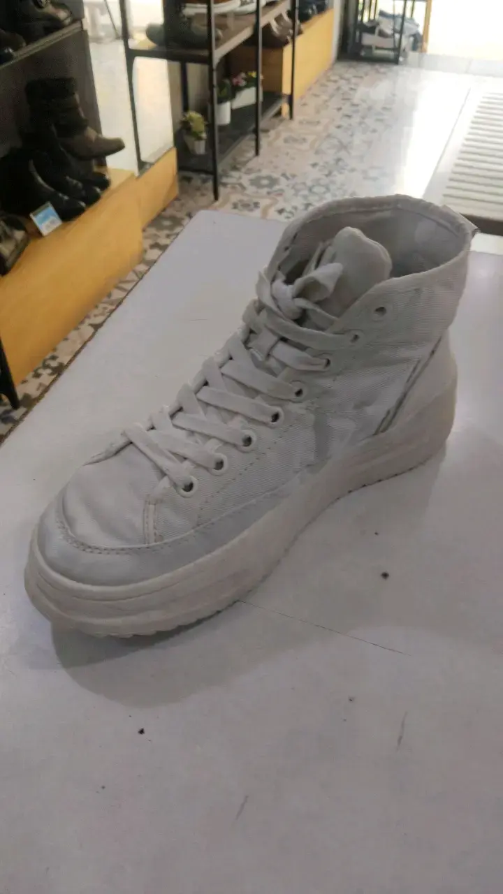 Zapatillas altas blancas unisex estilo casual - 4