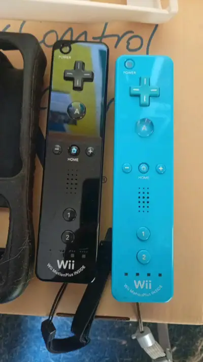 Controles Wii MotionPlus con accesorios - miniatura 3