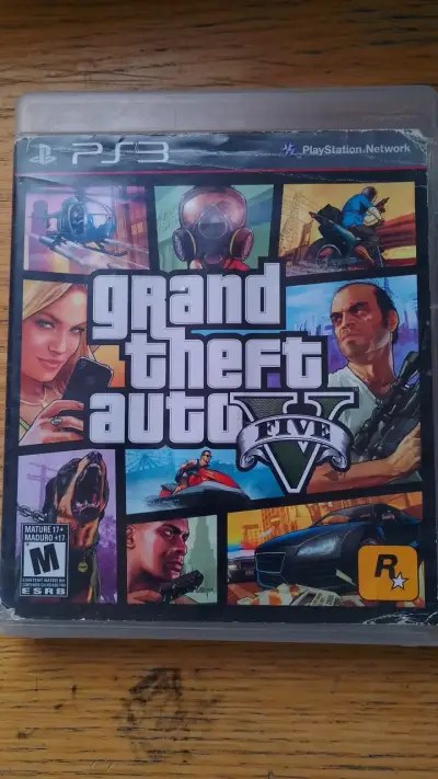 Juego PS3 Grand Theft Auto V en buen estado - miniatura 1
