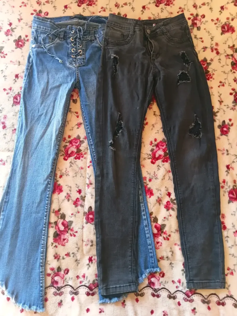 Lote de jeans para niña en varios estilos y colore - 2