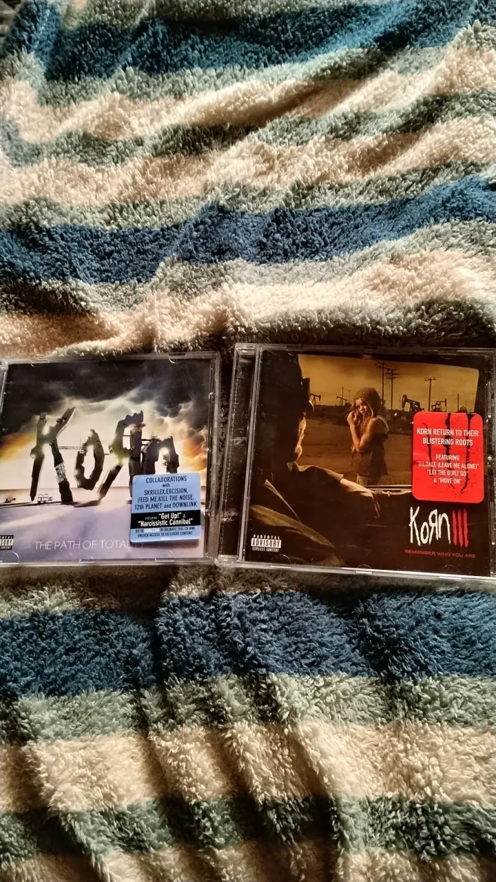 Set de 2 CDs de Korn Edición Limitada - 2