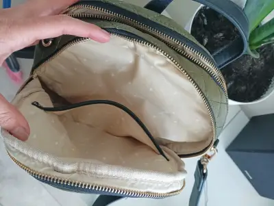 Mochila verde acolchada Amphora con correas ajustables - miniatura 4