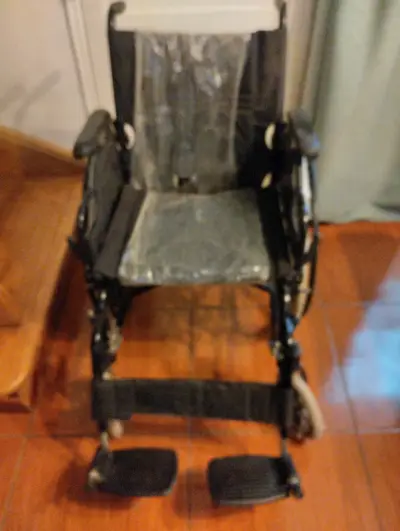 Silla de ruedas plegable Mass Mobility - miniatura 2