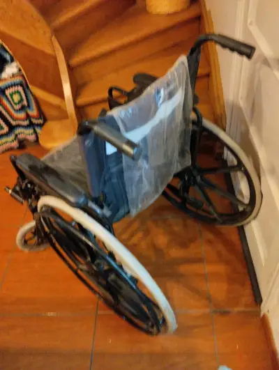 Silla de ruedas plegable Mass Mobility - miniatura 3