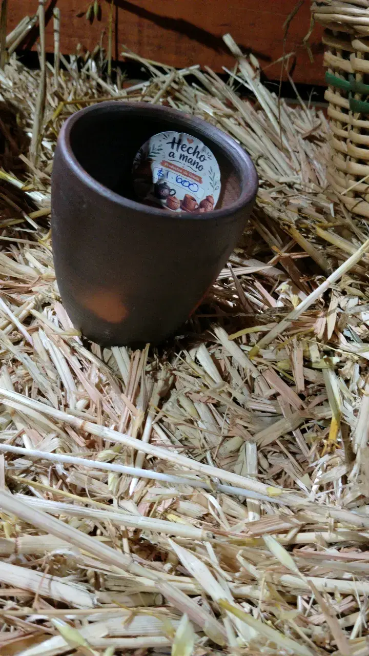 Vaso de cerámica hecho a mano