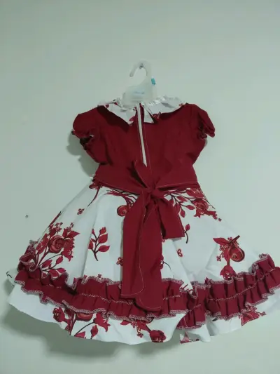 Vestido de niña para Fiestas Patrias con diseño floral - miniatura 5