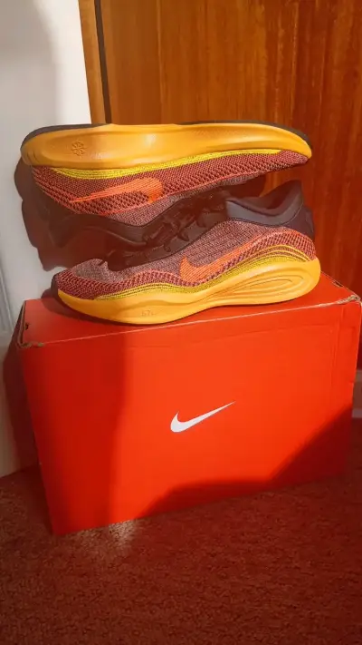 Zapatillas G.T hustle academy "NUEVAS" - miniatura 1