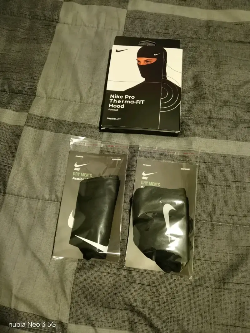 Polera blanca Adidas con logo Universidad de Chile - 3