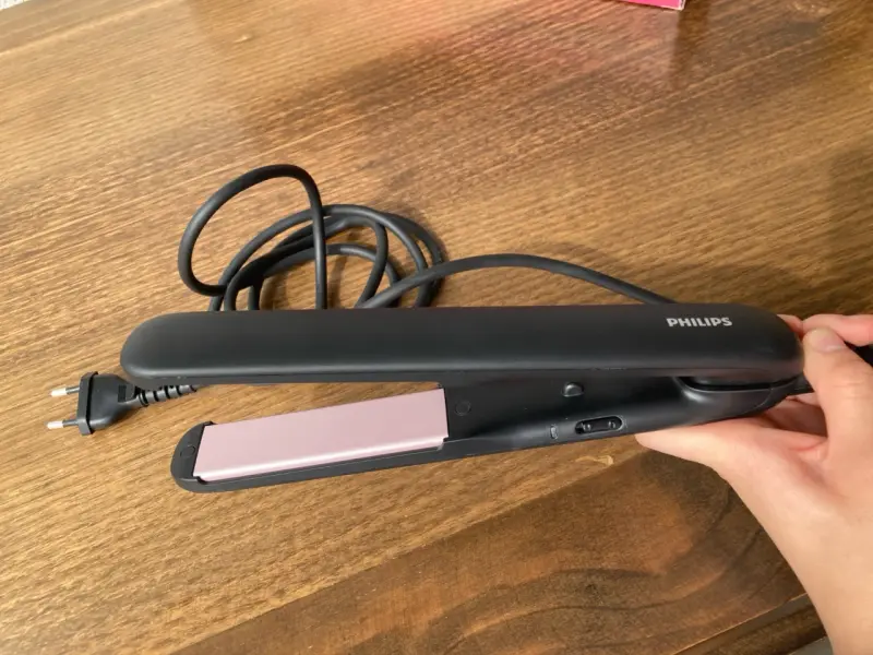 Plancha de Pelo Philips Essential Negra - 4