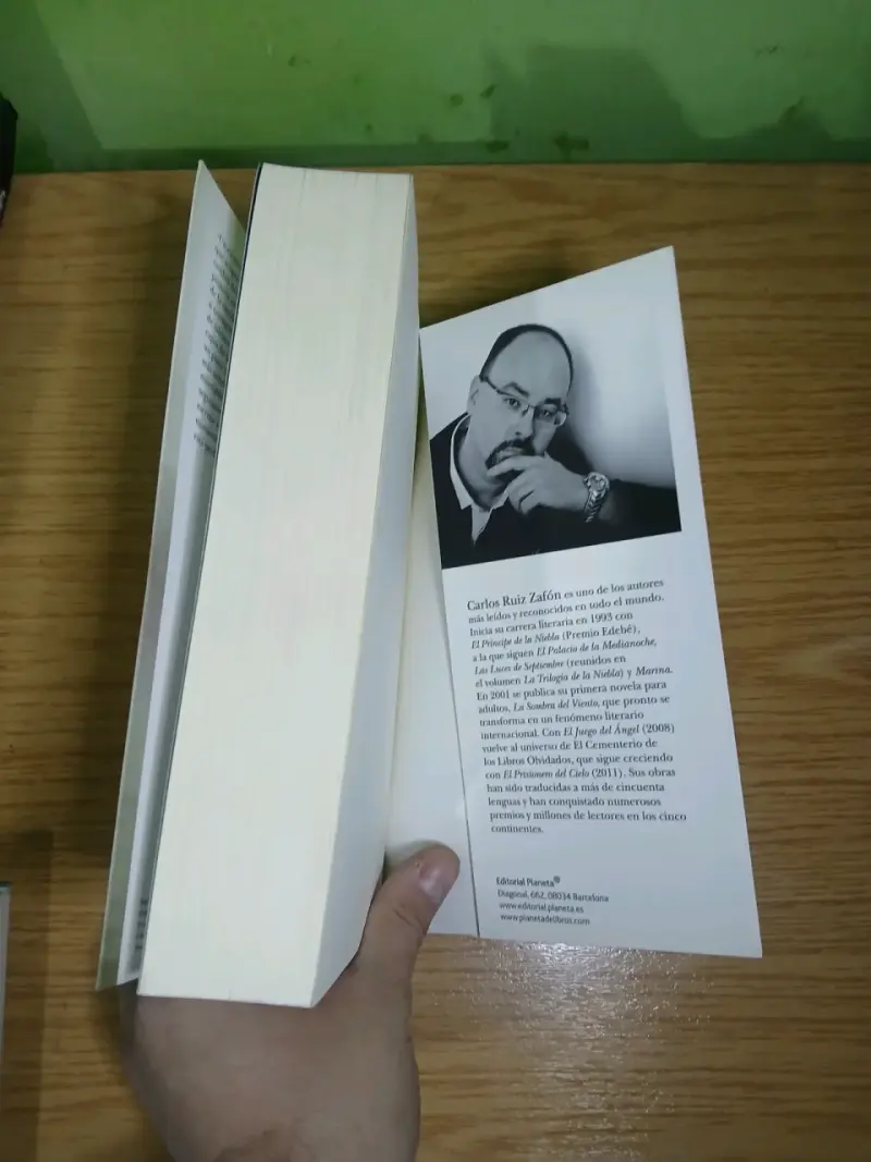 Libro 'El Juego del Ángel' de Carlos Ruiz Zafón - 6