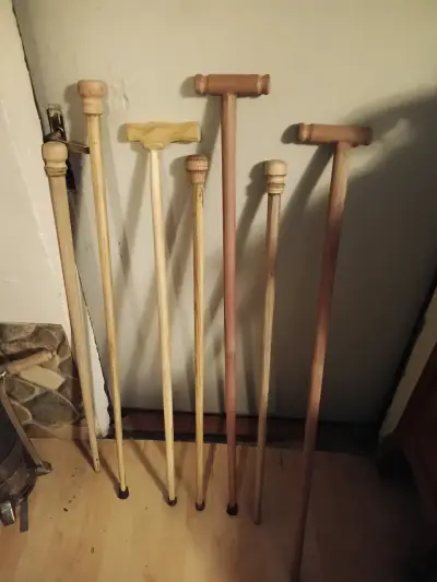Bastones de madera para caminar artesanales - miniatura 1