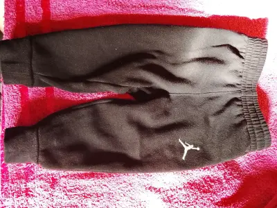 Conjunto deportivo para niños Nike y Jordan - miniatura 1