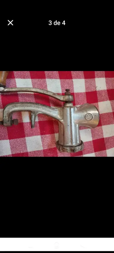 Moledor de carne manual Alfa vintage - miniatura 3