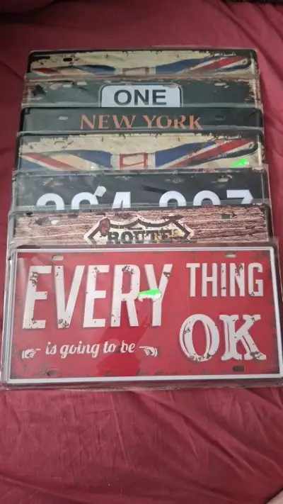 Set de placas decorativas vintage metálicas - miniatura 1
