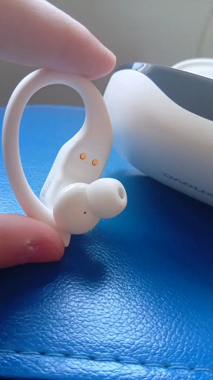 Auriculares Inalámbricos Deportivos con Estuche - 4