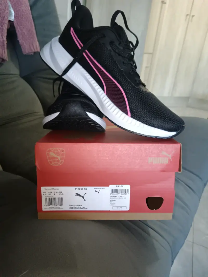 Zapatillas deportivas Puma Flyer Lite 3 negras y rosadas - 1