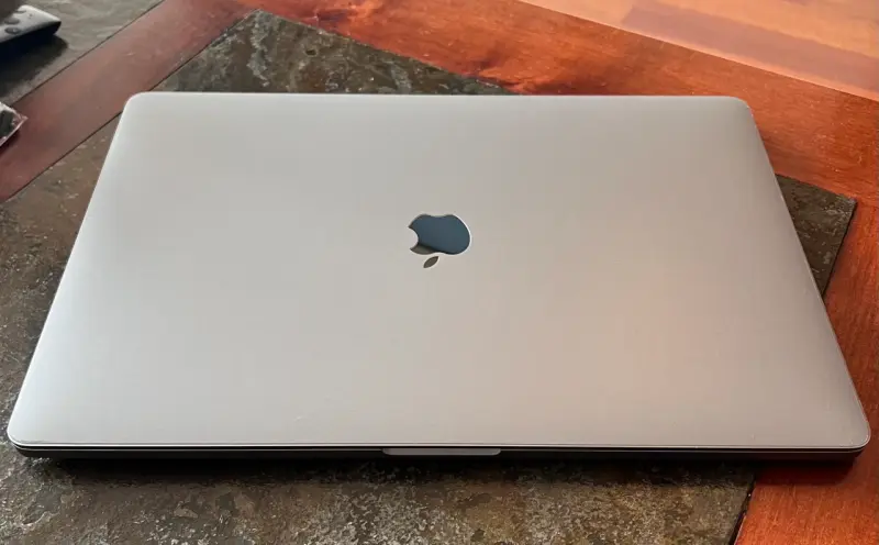 MacBook Pro 16 pulgadas en buen estado - 4