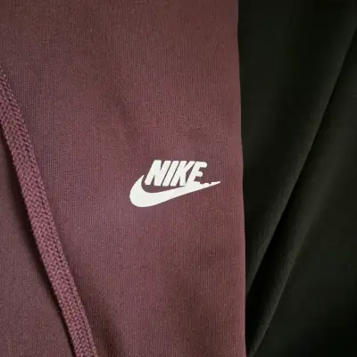 Polerón con capucha Nike burdeos Unisex - miniatura 2