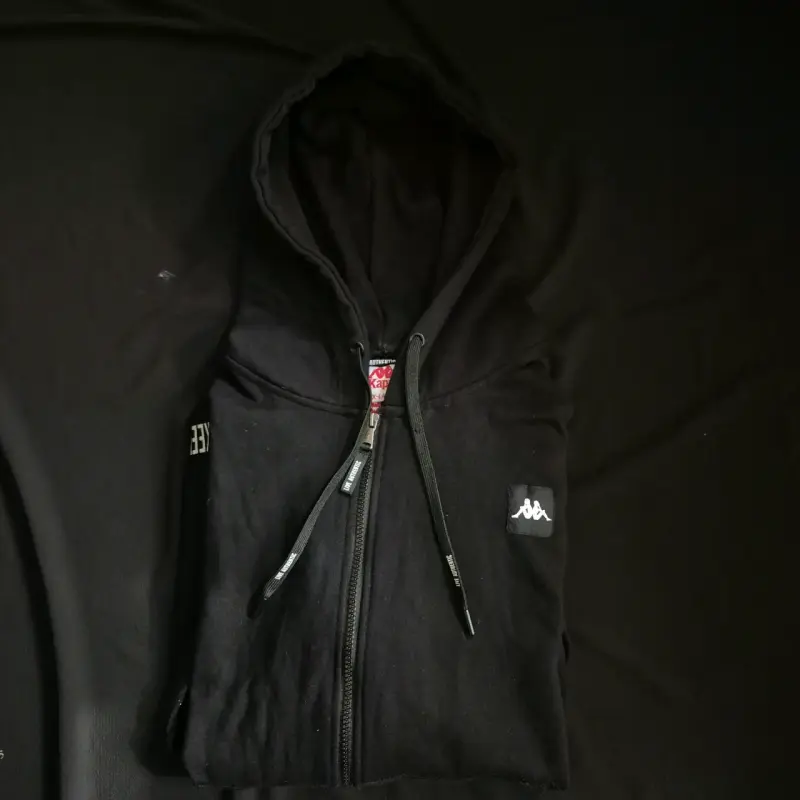 Polerón con capucha negro Kappa talla XL - 1
