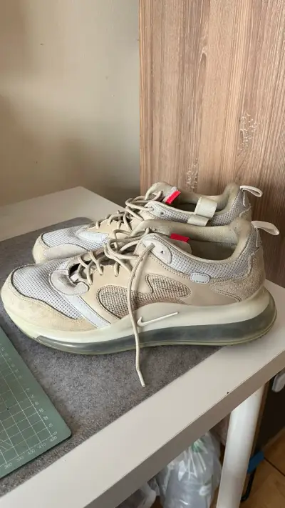 Zapatillas Nike Air Max 720 OBJ 10.5 US - miniatura 1