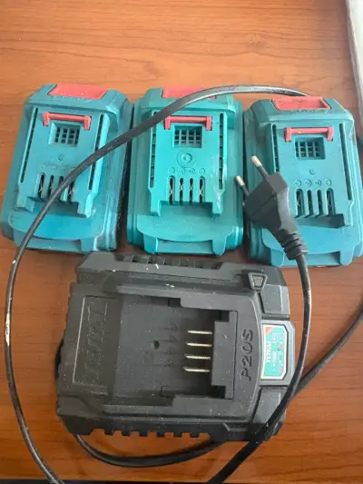 Cargador y baterías Total P20S para herramientas eléctricas - miniatura 1