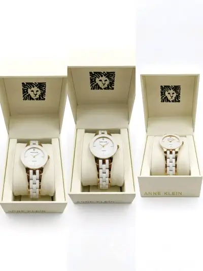 Reloj Anne Klein para mujer con pulsera blanca - miniatura 1