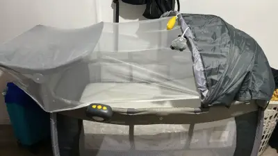 Cuna corral para bebé con mosquitero - miniatura 1