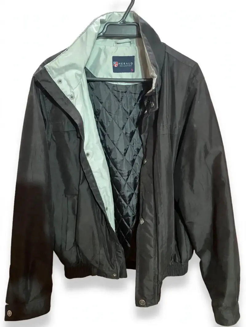 Chaqueta Negra Herald Collection Talla S
