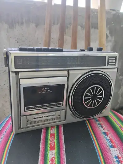 Radio Cassette Vintage National Panasonic RX-1280W - miniatura 1