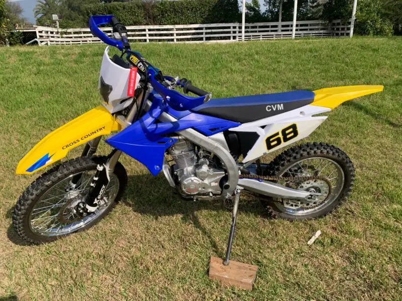 Moto Enduro CRX250 - 2