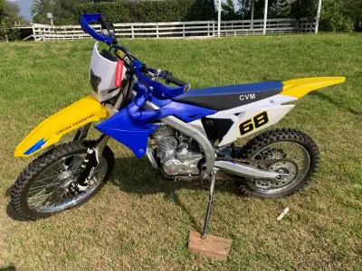 Moto Enduro CRX250 - miniatura 2