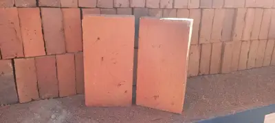 Ladrillos de Cauquenes  para construcción - miniatura 1
