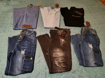 Jeans de mezclilla para mujer con diseño rasgado - miniatura 1
