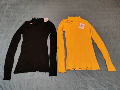 Sweater de punto amarillo para mujer - miniatura 3