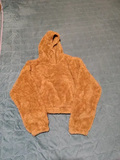 Polerón de felpa con capucha color camel - miniatura 3