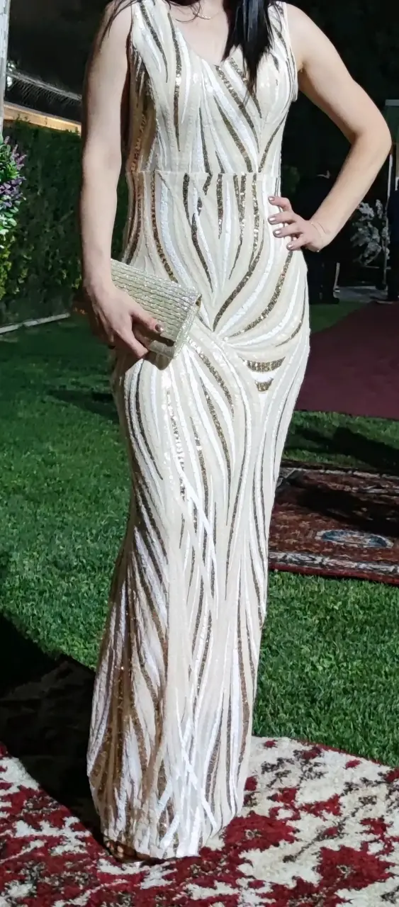 Vestido largo de fiesta con lentejuelas - 2
