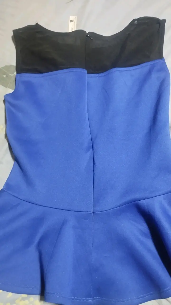 Vestido corto bicolor azul y negro elegante - 3