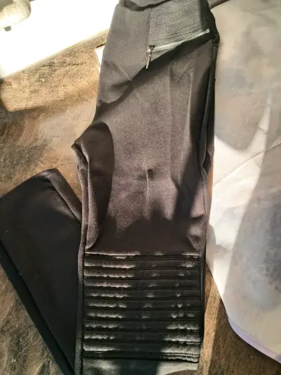 Pantalones negros Zara Basic con cremalleras - miniatura 1