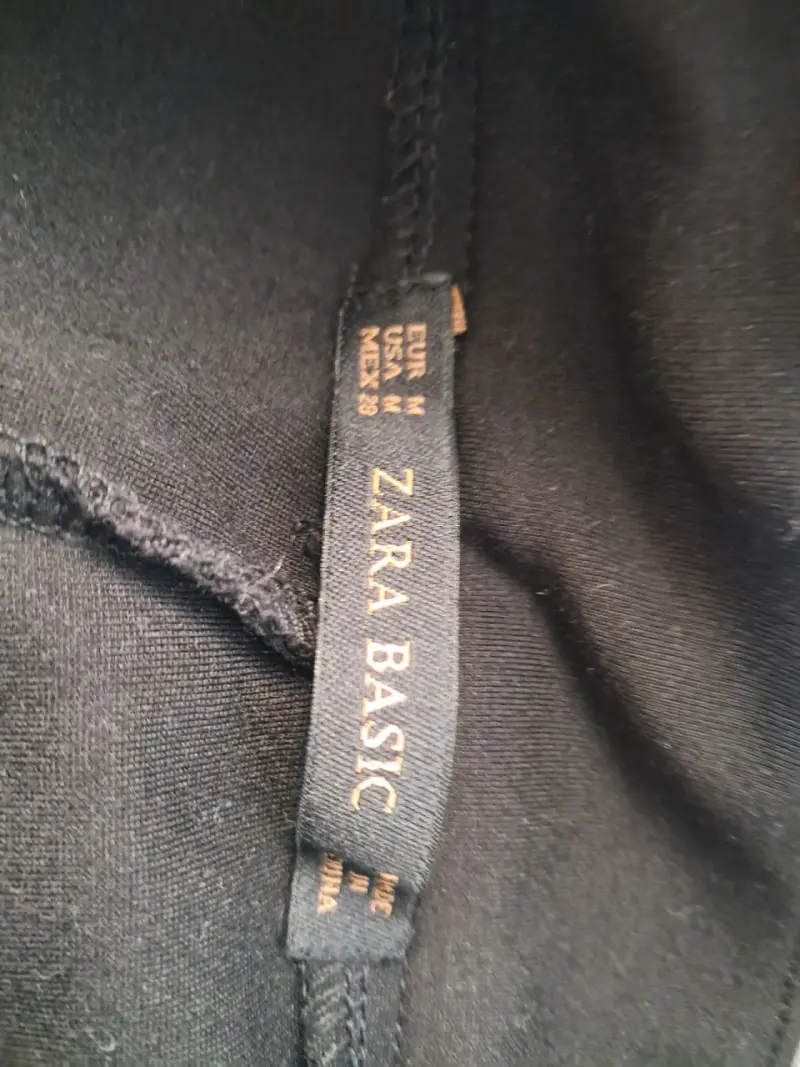 Pantalones negros Zara Basic con cremalleras - 3