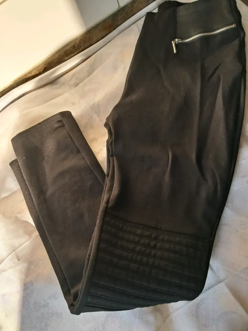 Pantalones negros Zara Basic con cremalleras - 4